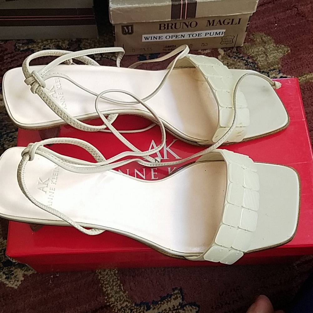 High heels sandals